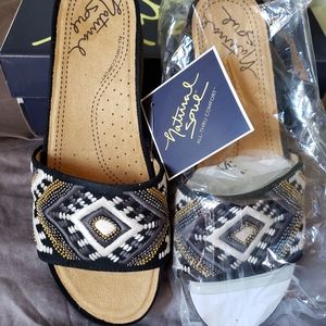 Natural Soul sandals